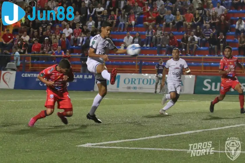 Cả hai đội đều đang chìm đắm ở cuối BXH. Cả hai đội đều đang chìm đắm ở cuối BXH.